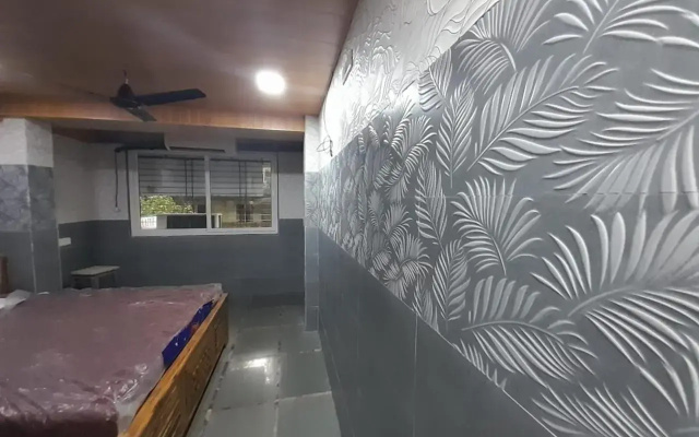 Hotel Aaiye Lodging & Boarding By WB Inn