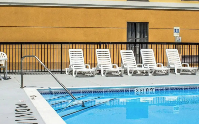 Comfort Inn Dunn