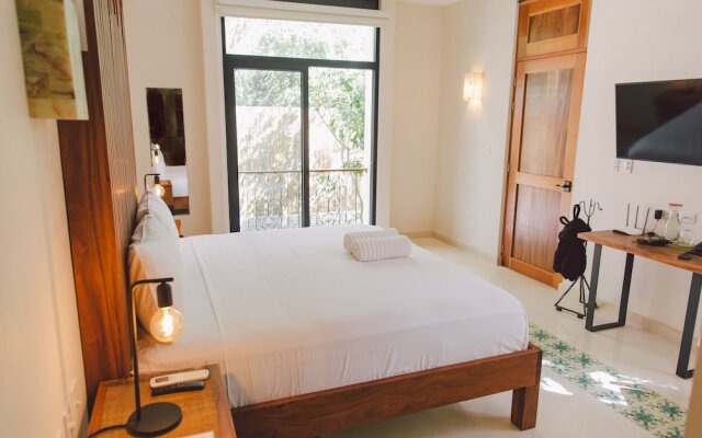 TreeHouse Boutique Hotel - Adults Only