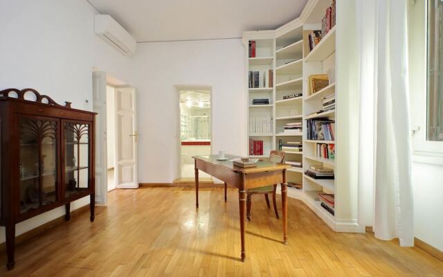 Treasurerome Spanish Steps Family 4BR