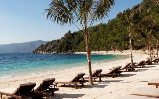 Angels Peninsula Hotel