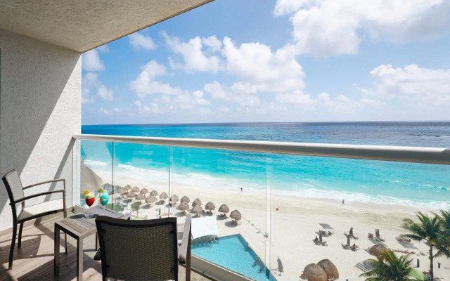 The Westin Cancun Resort Villas & Spa