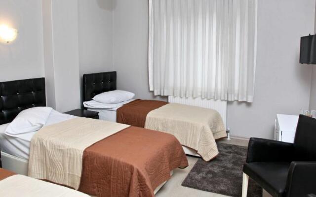 Tanin Hotel