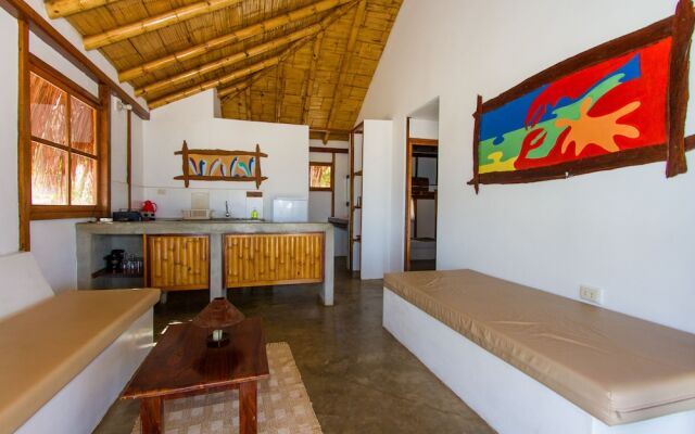 Hoja de Palma Bungalows