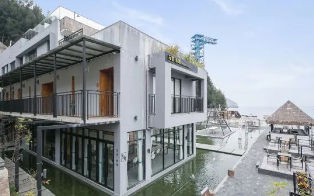 Zuoshe Linghai Boutique Hotel