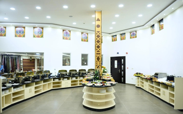 Petra Canyon Hotel