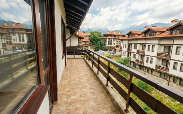 Mountain Paradise 2 - Cosy Mountain View Apartment - 200mbps Wifi