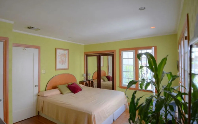 1923 Art Deco Hollywood Bungalow by RedAwning