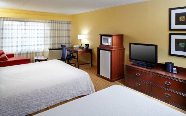 Courtyard Columbus Airport