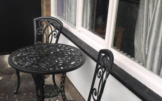 Studio in Victoria, London