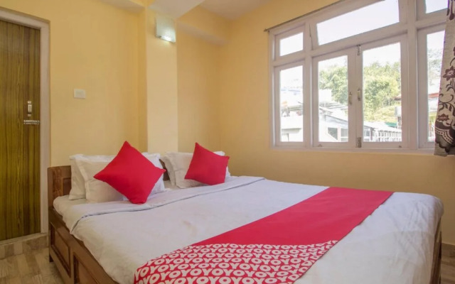 North Point Hotel by OYO Rooms