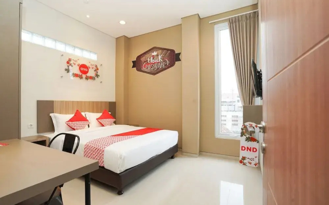 Super OYO Capital O 614 Graha 8 Syariah
