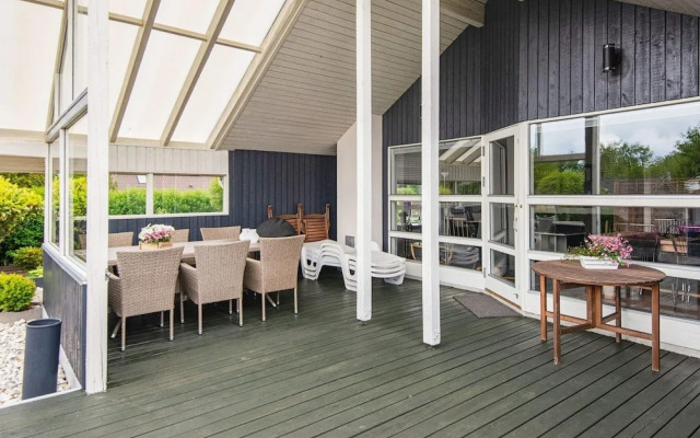 6 Person Holiday Home in Hemmet