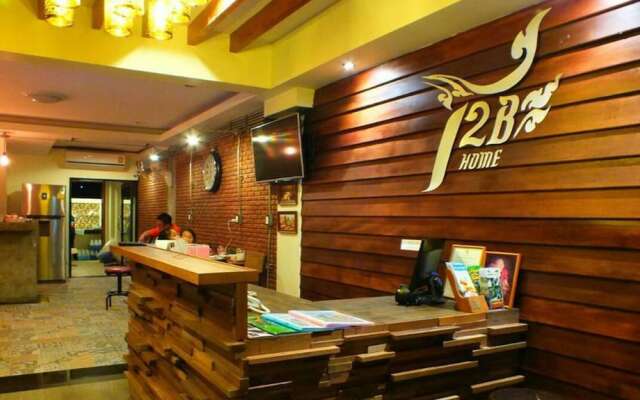 T2B Home - Adults Only - Hostel