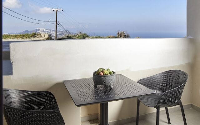 Mayu Suites