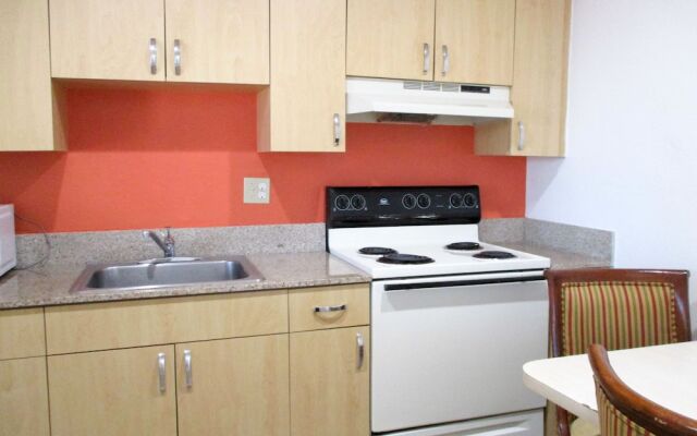 Studio 6 Englewood, FL