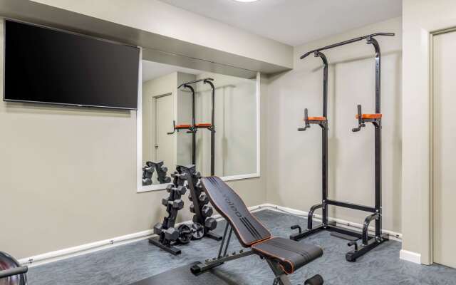 Comfort Inn & Suites Pacific - Auburn