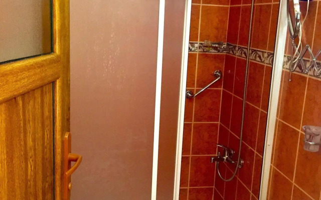 Cosmopolitan Park Hotel