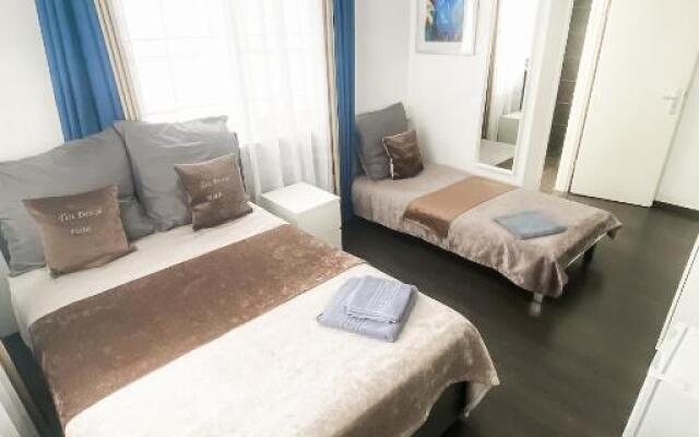 Tau Design Hotel