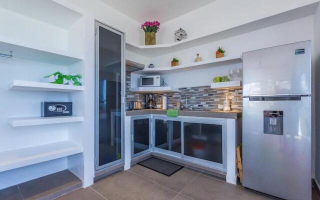 Casitas de Paloma 2nd Floor Studio by Skyrun