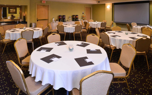 Hotel Alice At Atlantic Beach