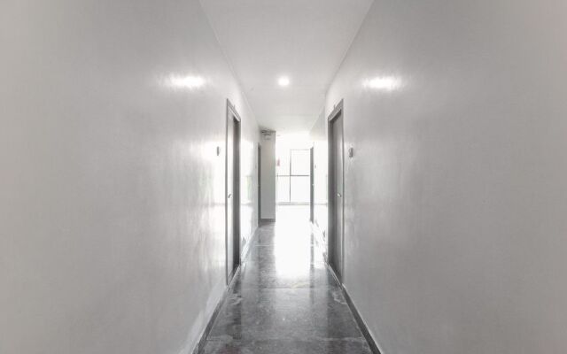 OYO 454 Hotel Aravindar Residency