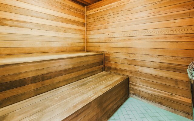 Stony Plain Inn And Suites