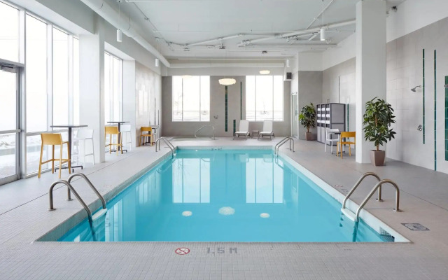 Holiday Inn Hotel & Suites Montreal Airport by IHG