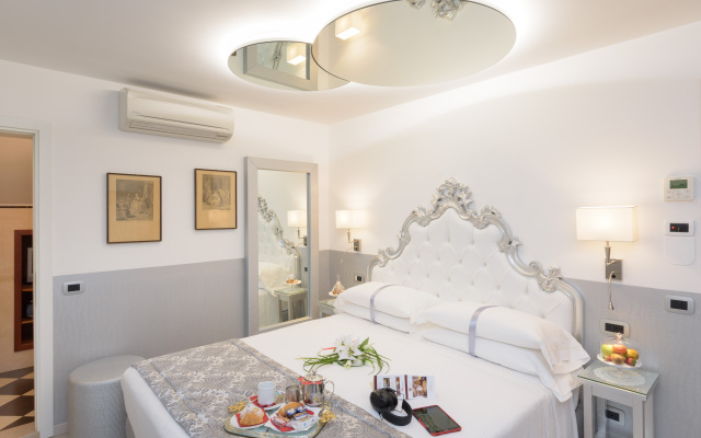 Unahotels Ala Venezia - Adults Only