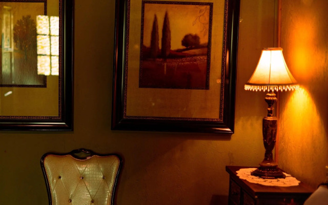 Fernabella's Lodge