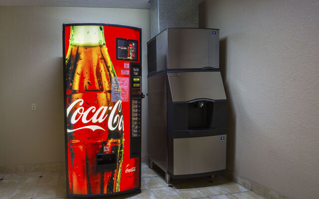 Scottish Inn & Suites Baytown