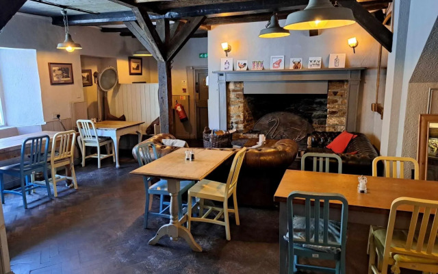 The Ilchester Arms Hotel