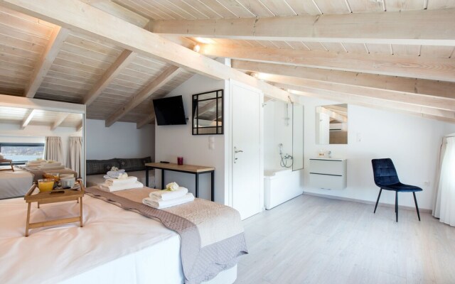 White Swan Villa by White Dream Villas