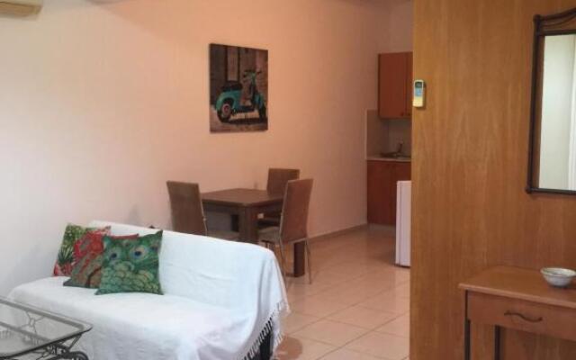 Davi's Studio Apartment