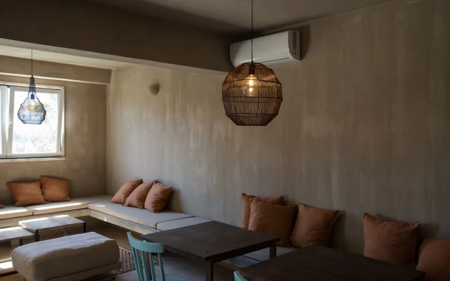 Azenhas do Mar Valley House