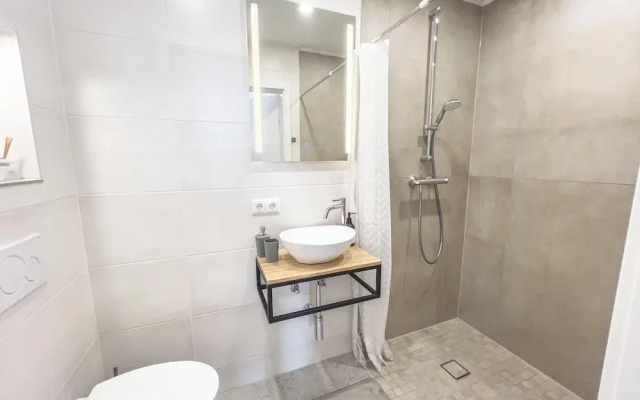 Cozy Room Close To Danube River