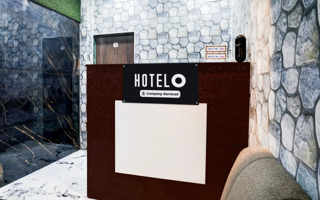 Super Hotel O Khar East Near Railway Station