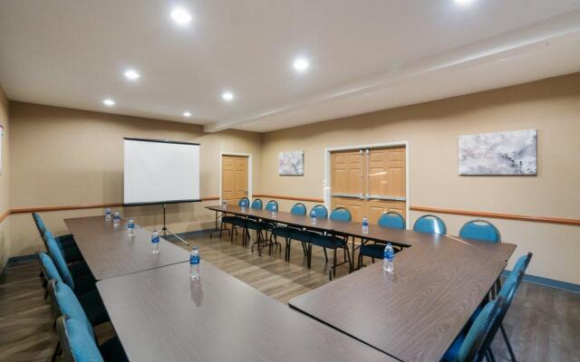 Red Roof Inn & Suites Carrollton, GA–West Georgia