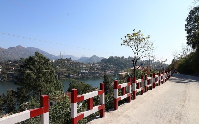 OYO 10767 Home 2BHK Lake View Bhimtal
