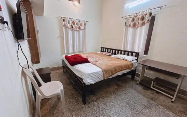 Goroomgo Homestay Haldwani