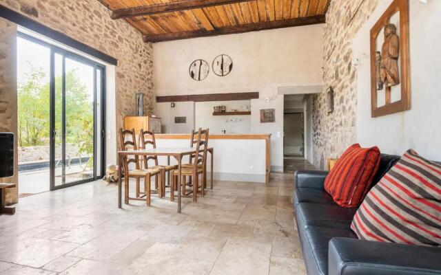 Charming villa in the countryside with swimmingpool