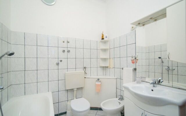 Apartment Sweet Dreams