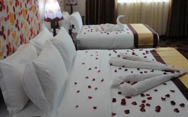 Royal Lotus Hotel