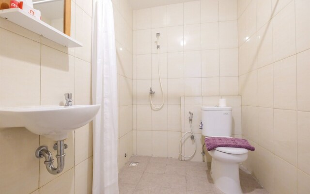 Spacious Bassura City Apartment with Pool View