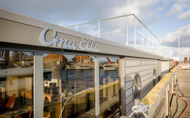 exclusives Hausboot "Oma Ella"