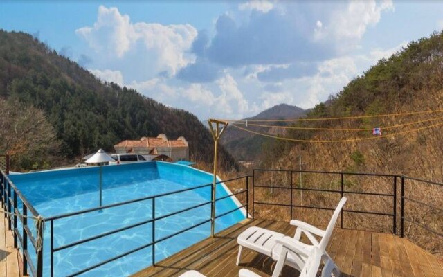 Gappyeong Lolofole Pension