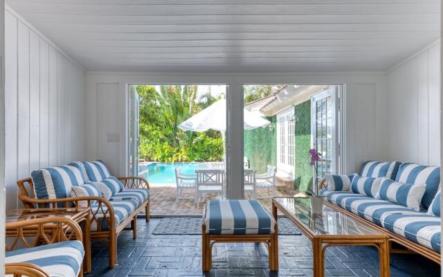 Maison Papillon Vacation Home