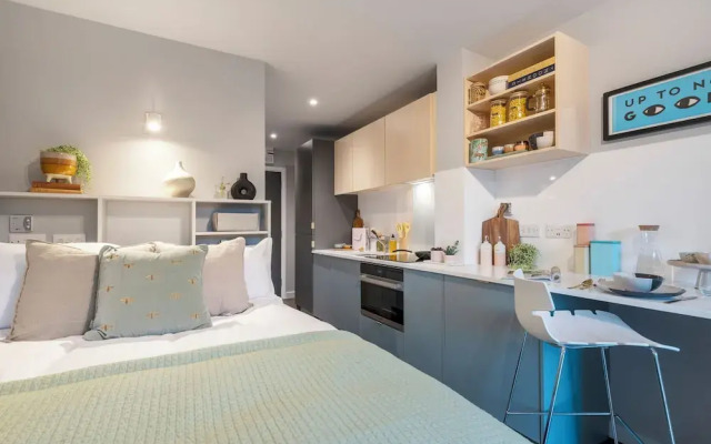 Student Only The Aspen