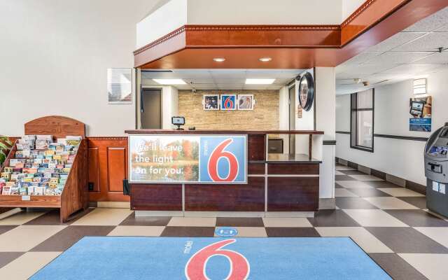 Motel 6 Levittown, PA - Bensalem