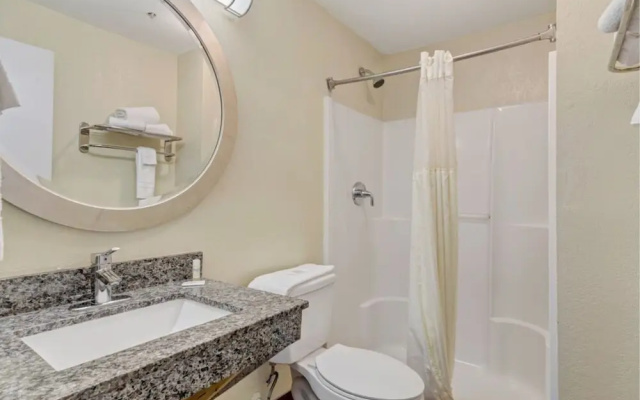 Savannah Garden Hotel